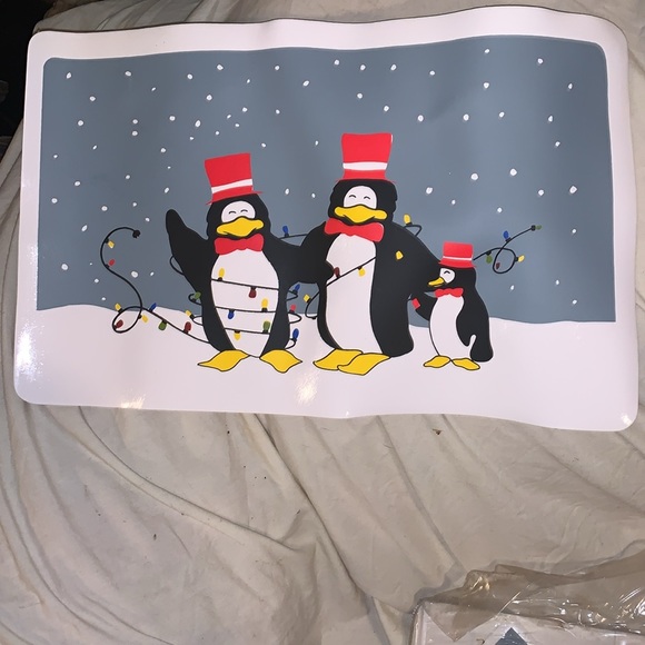 Vntage vinyl placement set with coasters penguin set of 4 - Picture 5 of 5
